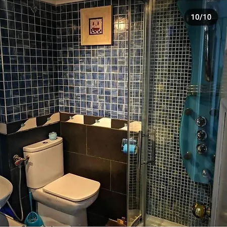 #232 For 4 People In The Center Of & Free Wifi