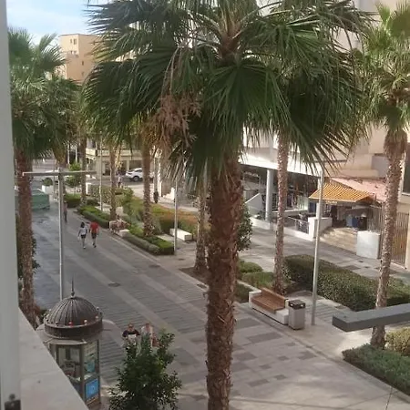 #232 For 4 People In The Center Of & Free Wifi * Torremolinos