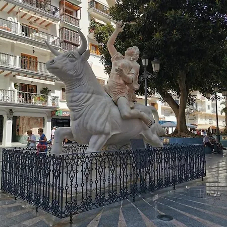 #232 For 4 People In The Center Of & Free Wifi *