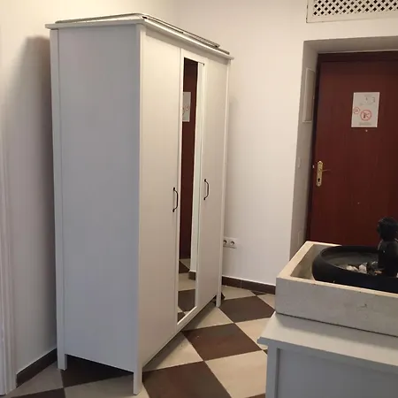 #232 For 4 People In The Center Of & Free Wifi Торремолінос