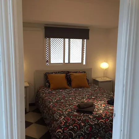 #232 For 4 People In The Center Of & Free Wifi